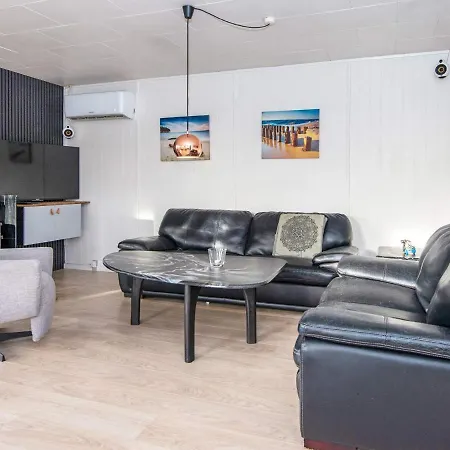 6 Person In Lemvig Hotel 3*